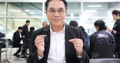 รฟฟท.เชิญชวนผู้โดยสาร และประชาชน ร่วมประดิษฐ์ริบบิ้นสีดำ ถวายความอาลัยแด่สมเด็จพระนางเจ้าสิริกิติ์ พระบรมราชินีนาถ พระบรมราชชนนีพันปีหลวง