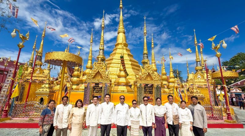 จังหวัดตาก มีแหล่งท่องเที่ยวทั้ง ย่านการค้าอัญมณี รวมถึงธรรมชาติที่สวยงาม และมีความพร้อมรองรับนักท่องเที่ยวในช่วง Green Season นี้ มีโรงแรมที่พักกว่า 8,200 ห้อง รวมทั้งร้านอาหารท้องถิ่น อาหารชาติพันธุ์ และอาหารนานาชาติ รองรับนักท่องเที่ยวทุกคน”